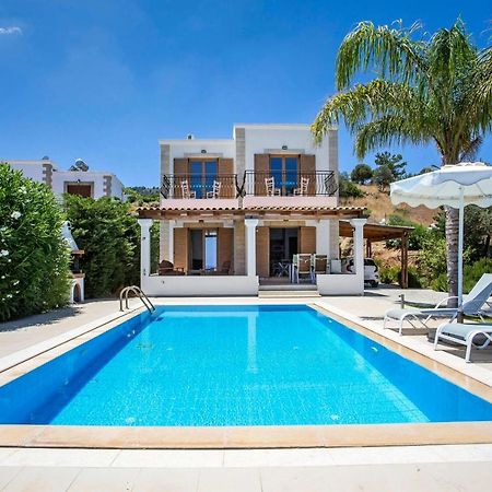 Villa Amberblue Калатос Екстериор снимка