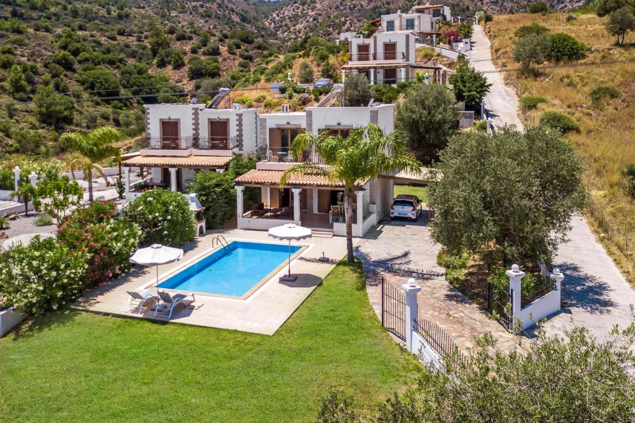 Villa Amberblue Калатос Екстериор снимка