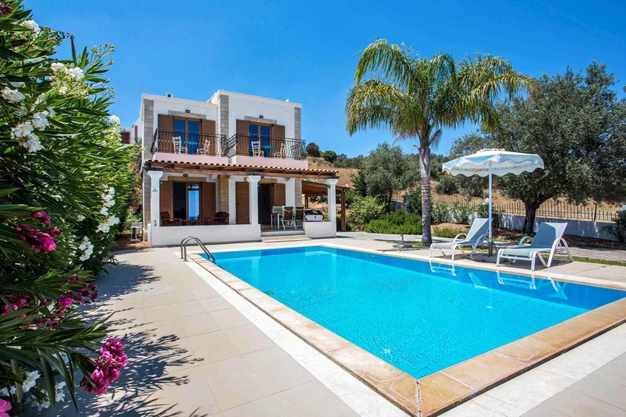 Villa Amberblue Калатос Екстериор снимка
