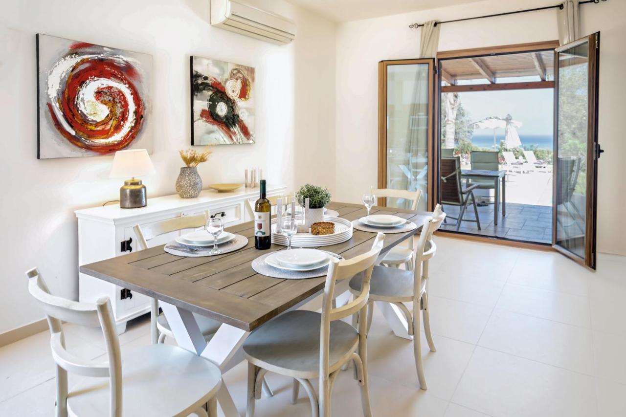 Villa Amberblue Калатос Екстериор снимка