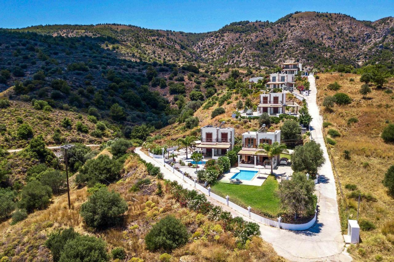 Villa Amberblue Калатос Екстериор снимка