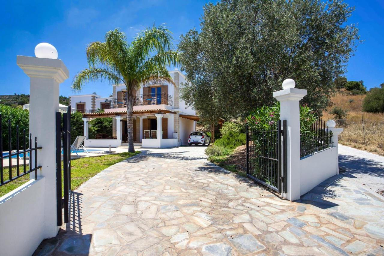 Villa Amberblue Калатос Екстериор снимка