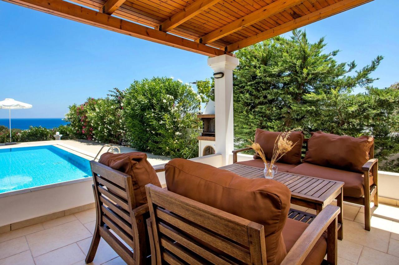 Villa Amberblue Калатос Екстериор снимка