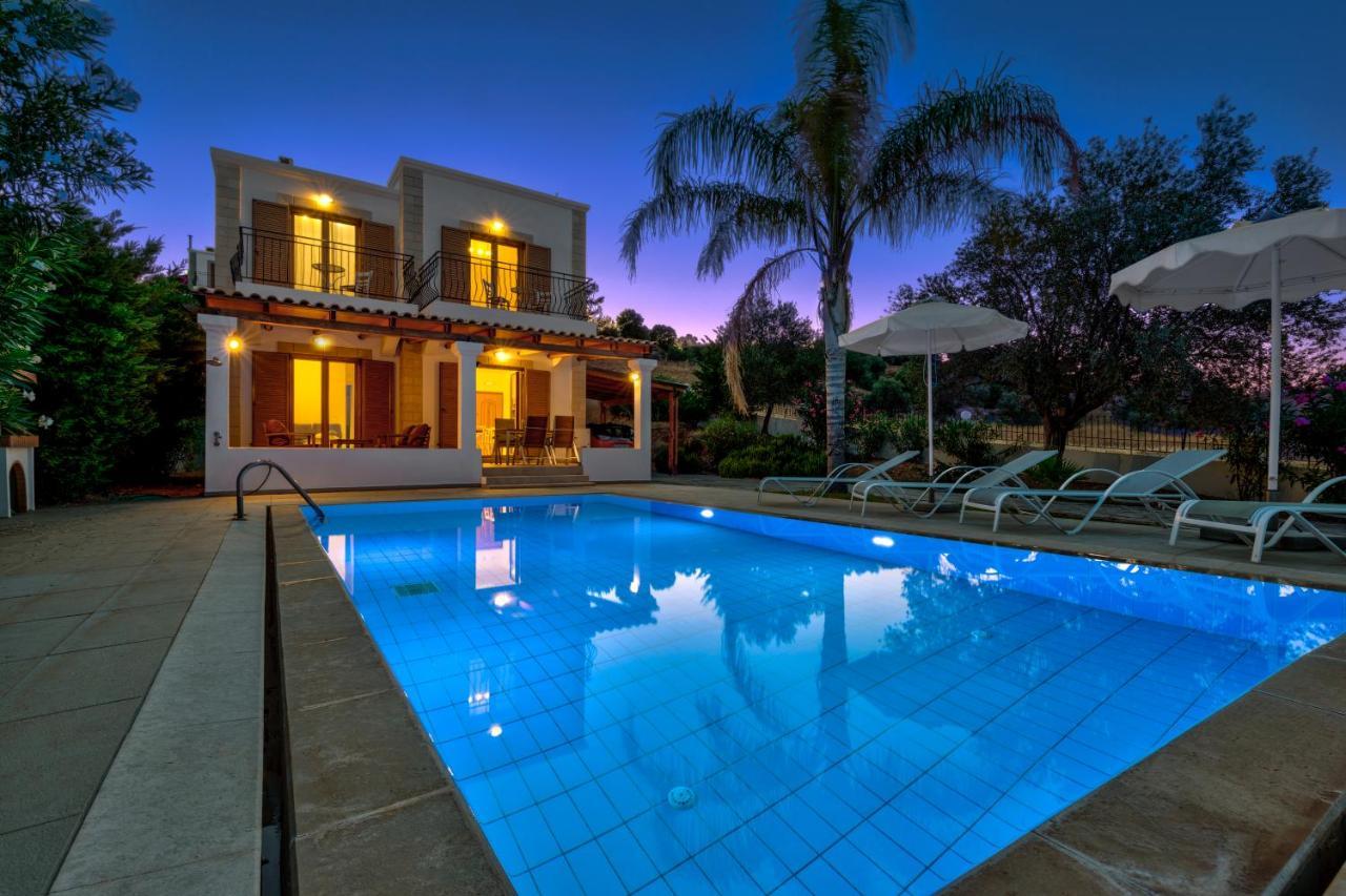 Villa Amberblue Калатос Екстериор снимка