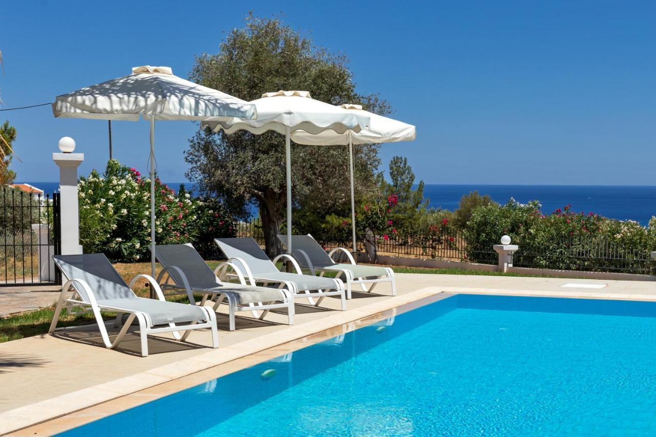 Villa Amberblue Калатос Екстериор снимка