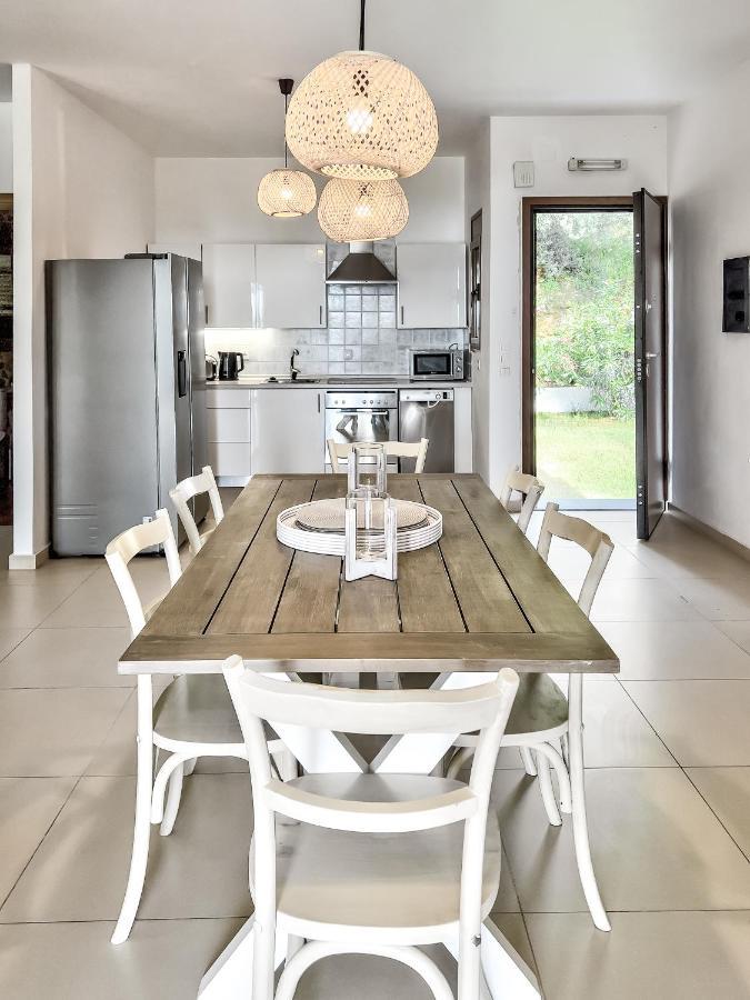 Villa Amberblue Калатос Екстериор снимка